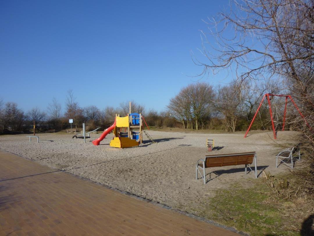 Hafenblick - Mit Balkon & Strandkorb Am Suedstrand Fehmarn Exterior foto